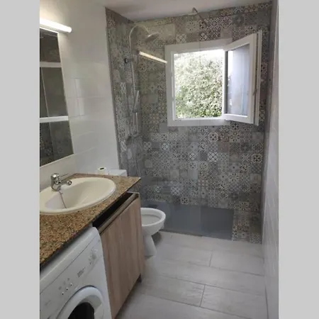 아파트 Apartamento Con Piscina Privada En Cala En Brut